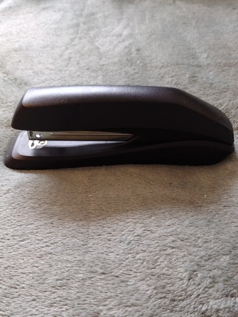 Swingline 545 Compact Stapler in Black Color